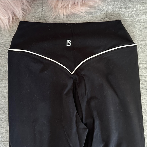 EUC ✨ Buffbunny Aurora Nubre Leggings - Picture 6 of 6